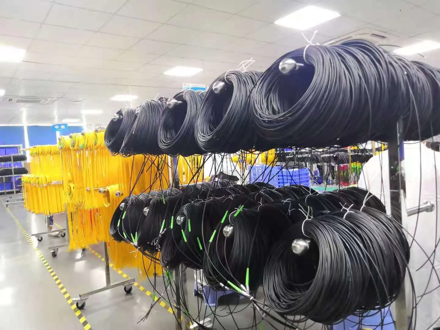 ผลิตภัณฑ์สายไฟเบอร์ออปติกกลางแจ้งยังคงมีความต้องการไม่เปลี่ยนแปลง